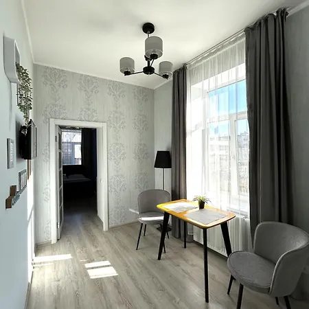 Romantic Apartment In The Сity Сenter Lviv Exterior photo